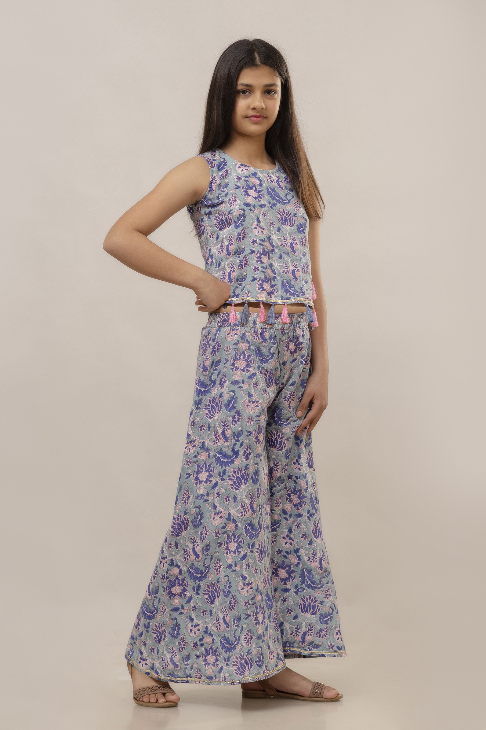 328A2052 copy